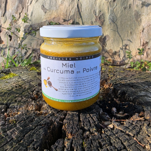 Miel au curcuma et au poivre